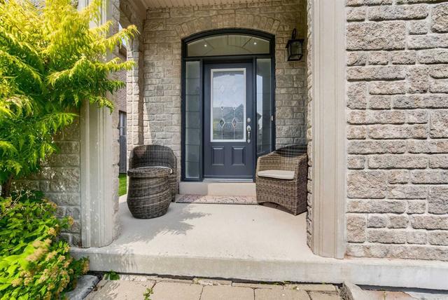 1273 Craigleith Rd, House attached with 3 bedrooms, 4 bathrooms and 3 parking in Oakville ON | Image 36