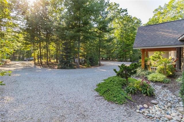 10308 Beach O' Pines Road, House detached with 4 bedrooms, 3 bathrooms and 14 parking in Lambton Shores ON | Image 37