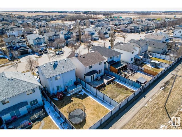 3302 49 St, House detached with 4 bedrooms, 3 bathrooms and null parking in Beaumont AB | Image 4