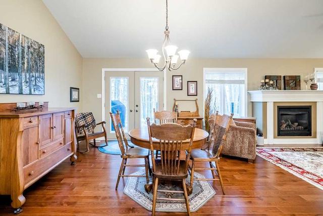 11 Pine Lane, House detached with 2 bedrooms, 3 bathrooms and 8 parking in Oro Medonte ON | Image 3