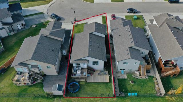 8005 90c Street, House detached with 4 bedrooms, 3 bathrooms and 4 parking in Grande Prairie AB | Image 5