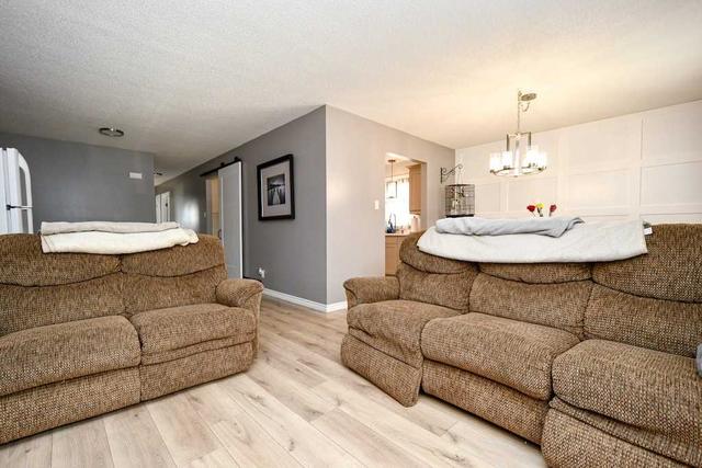 23 Madill Cres, House detached with 3 bedrooms, 2 bathrooms and 5 parking in Kawartha Lakes ON | Image 13