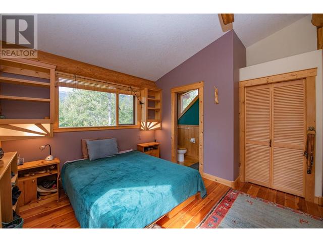 1195 & 1153 Sugar Lake Road, House detached with 2 bedrooms, 2 bathrooms and 25 parking in North Okanagan E BC | Image 12