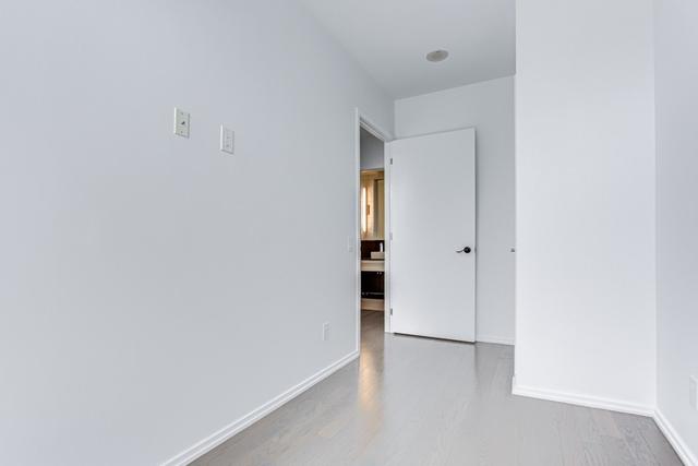 th105 - 18 Loretto Lane, Townhouse with 3 bedrooms, 2 bathrooms and 1 parking in Toronto ON | Image 10