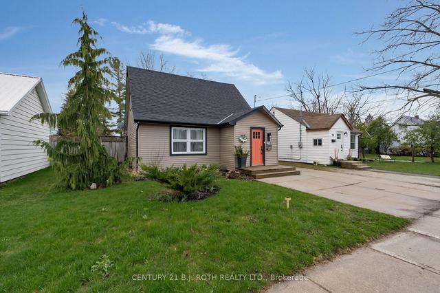 48 Ninth St, House detached with 2 bedrooms, 1 bathrooms and 3 parking in Collingwood ON | Image 12