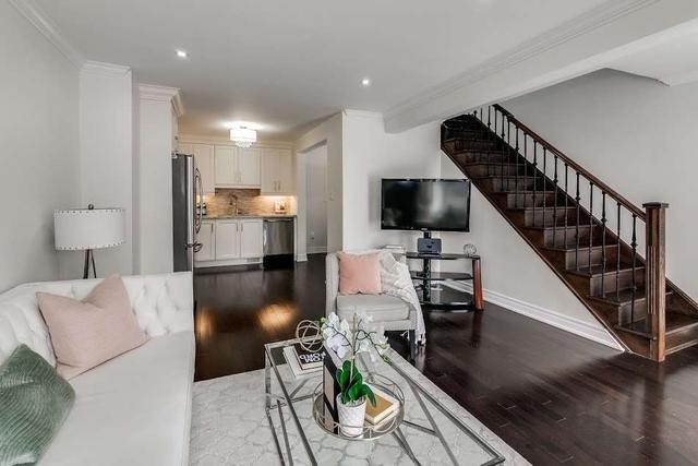 39 Medway Cres, House semidetached with 3 bedrooms, 2 bathrooms and 2 parking in Toronto ON | Image 34