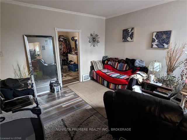 131 Sackville St, House detached with 3 bedrooms, 1 bathrooms and 3 parking in London ON | Image 16