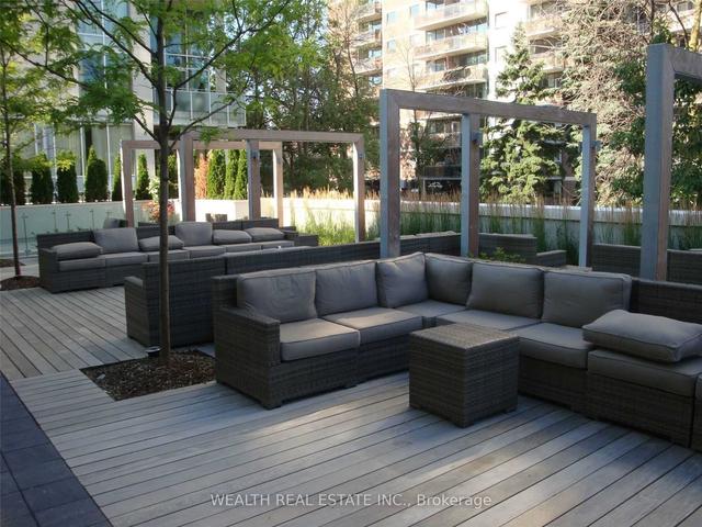 1010 - 170 Avenue Rd, Condo with 2 bedrooms, 3 bathrooms and 1 parking in Toronto ON | Image 15