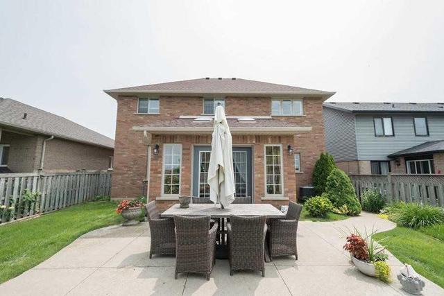 54 Hawkswood Tr, House detached with 4 bedrooms, 3 bathrooms and 2 parking in Hamilton ON | Image 20