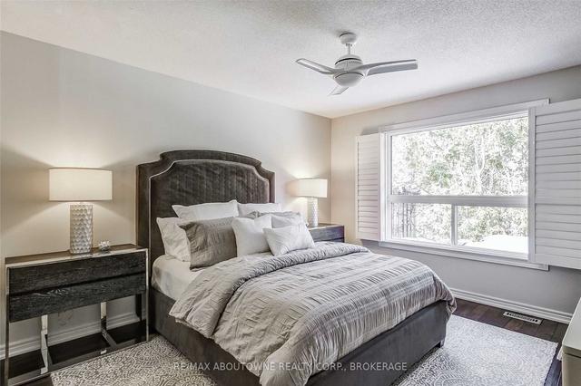19 - 3045 New St, Townhouse with 2 bedrooms, 2 bathrooms and 2 parking in Burlington ON | Image 5