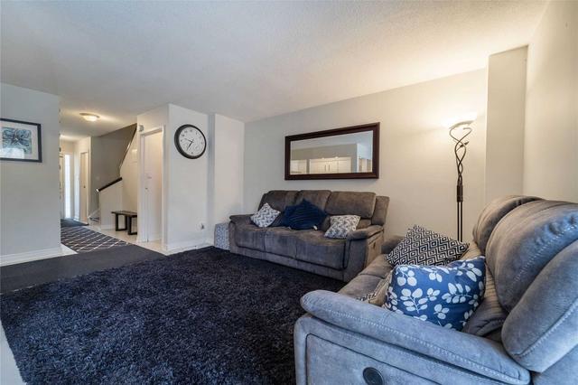 74 - 2676 Folkway Dr, Townhouse with 3 bedrooms, 3 bathrooms and 2 parking in Mississauga ON | Image 3