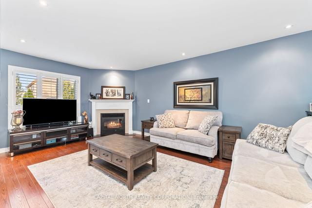 132 Royal Ridge Cres N, House detached with 3 bedrooms, 3 bathrooms and 6 parking in Vaughan ON | Image 35
