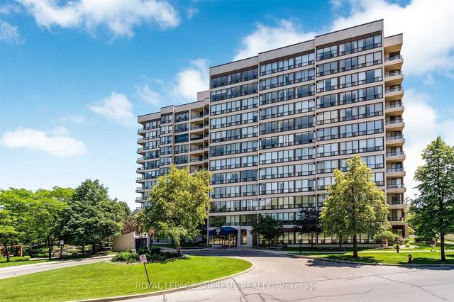 706 - 12 Laurelcrest St N, Condo with 2 bedrooms, 1 bathrooms and 2 parking in Brampton ON | Image 1