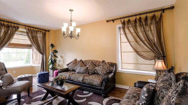 11 Moldovan Dr, House detached with 4 bedrooms, 4 bathrooms and 4 parking in Brampton ON | Image 3