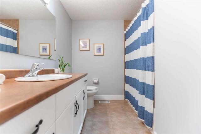 62 Walker Way, Townhouse with 3 bedrooms, 4 bathrooms and 4 parking in Guelph ON | Image 17