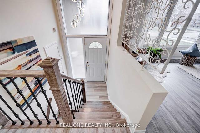 188 Acton Ave, House detached with 3 bedrooms, 2 bathrooms and 3 parking in Toronto ON | Image 14