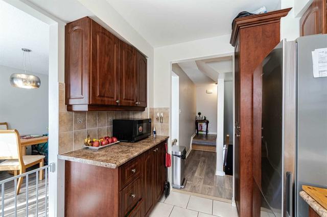 61 - 400 Bloor St, Townhouse with 3 bedrooms, 2 bathrooms and 2 parking in Mississauga ON | Image 33