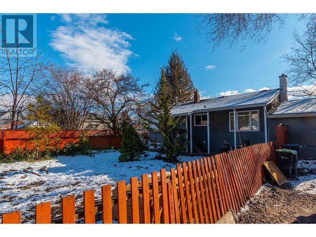 4003 27 Avenue, House detached with 3 bedrooms, 2 bathrooms and 1 parking in Vernon BC | Image 49