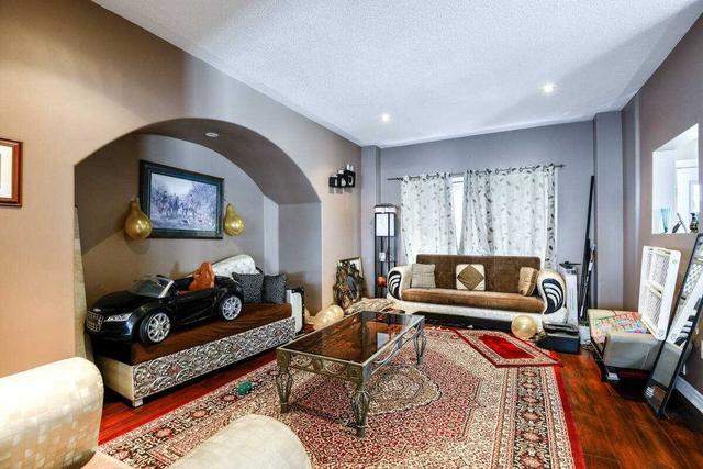 393 Mapleton Ave, House detached with 3 bedrooms, 4 bathrooms and 8 parking in Barrie ON | Image 38
