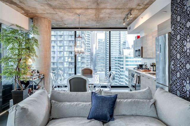 2006 - 11 Charlotte St, Condo with 2 bedrooms, 1 bathrooms and 1 parking in Toronto ON | Image 22