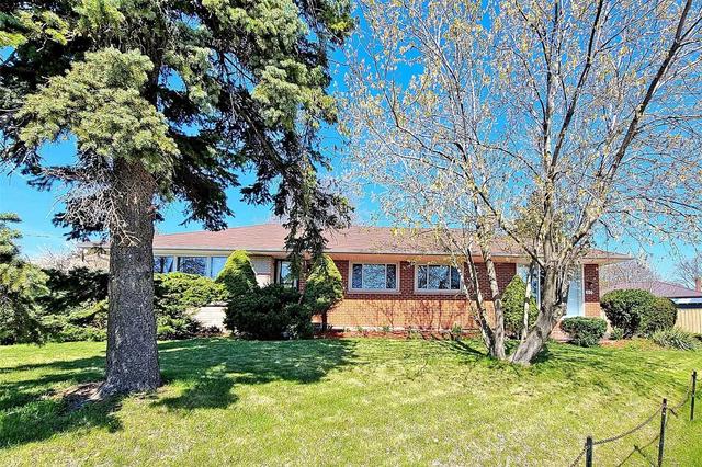 406 Rossland Rd W, House detached with 4 bedrooms, 4 bathrooms and 4 parking in Oshawa ON | Image 1