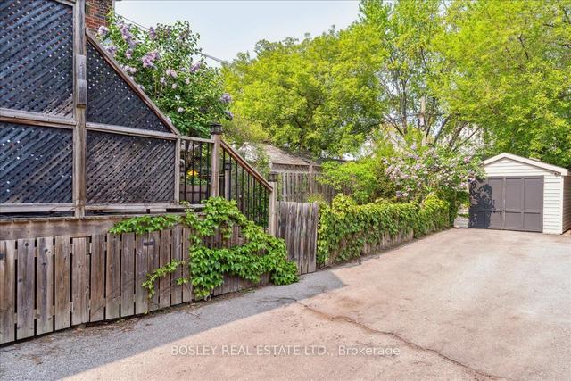 95 Eleventh St, House detached with 2 bedrooms, 2 bathrooms and 2 parking in Toronto ON | Image 24
