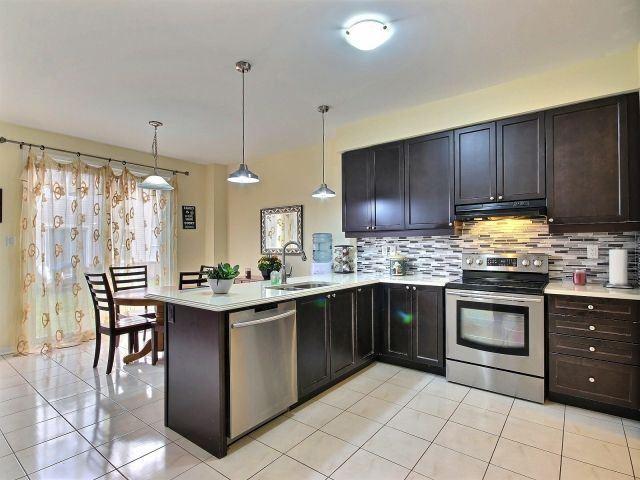 844 Paupst Pl, House detached with 4 bedrooms, 3 bathrooms and 2 parking in Milton ON | Image 5