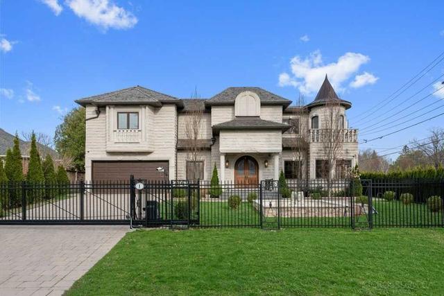 1 Tanvalley Crt, House detached with 4 bedrooms, 6 bathrooms and 8 parking in Toronto ON | Card Image