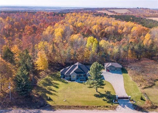 6152 Penetanguishene Rd, House detached with 3 bedrooms, 4 bathrooms and 12 parking in Springwater ON | Image 11