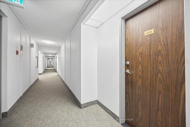226 - 50 Richmond St E, Condo with 1 bedrooms, 1 bathrooms and 1 parking in Oshawa ON | Image 11