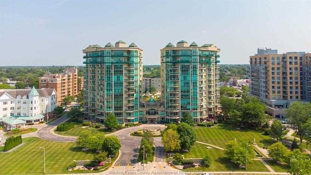 201 - 5055 Riverside Dr E, Condo with 1 bedrooms, 1 bathrooms and 1 parking in Windsor ON | Card Image