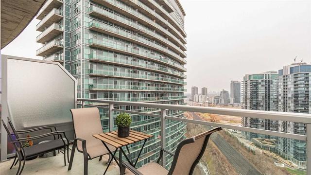2303 - 155 Legion Rd N, Condo with 1 bedrooms, 2 bathrooms and 1 parking in Toronto ON | Image 10