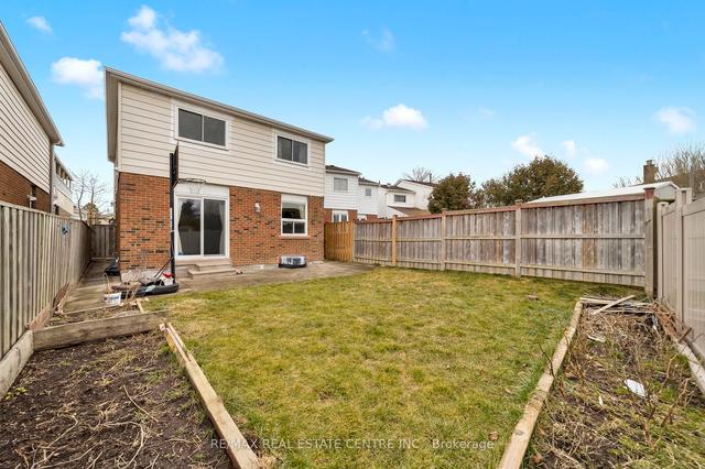 6 Banting Cres, House detached with 3 bedrooms, 4 bathrooms and 4 parking in Brampton ON | Image 33