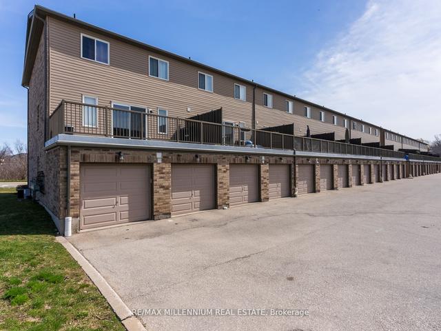 23 - 275 Old Huron Rd, Townhouse with 3 bedrooms, 2 bathrooms and 1 parking in Kitchener ON | Image 31