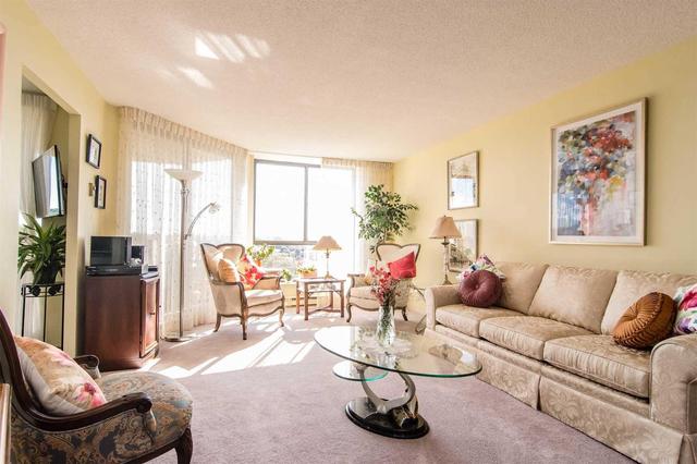703 - 900 Wilson Rd N, Condo with 2 bedrooms, 2 bathrooms and 1 parking in Oshawa ON | Image 6