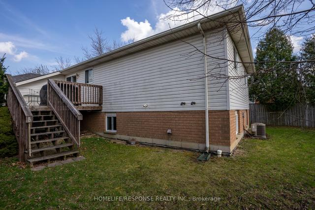 3825 Maguire St W, House detached with 3 bedrooms, 2 bathrooms and 5 parking in Windsor ON | Image 20