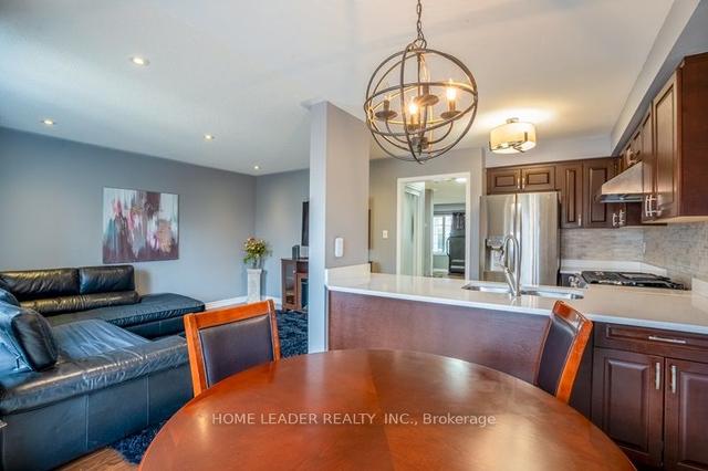 84 Tianalee Cres, House attached with 3 bedrooms, 4 bathrooms and 3 parking in Brampton ON | Image 3