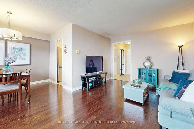 1006 - 130 Neptune Dr, Condo with 2 bedrooms, 2 bathrooms and 1 parking in Toronto ON | Image 35