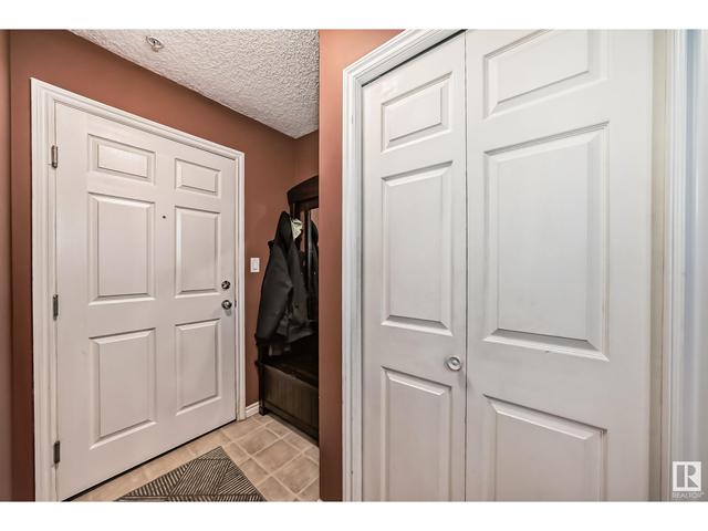 402 - 10118 95 St Nw, Condo with 2 bedrooms, 2 bathrooms and null parking in Edmonton AB | Image 5