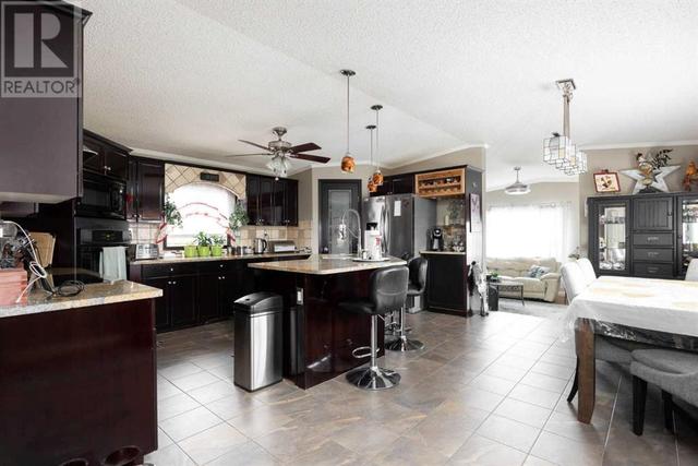 185 Card Crescent, House other with 3 bedrooms, 2 bathrooms and 5 parking in Wood Buffalo AB | Image 19