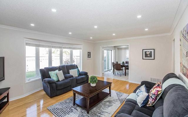 59 Baha Cres, House detached with 4 bedrooms, 5 bathrooms and 4 parking in Brampton ON | Image 7