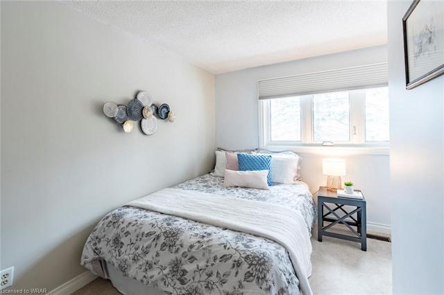 11 - 250 Kingswood Drive, House attached with 3 bedrooms, 2 bathrooms and 2 parking in Kitchener ON | Image 13