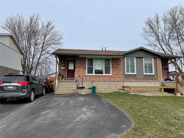 21 Exeter Dr, House semidetached with 2 bedrooms, 2 bathrooms and 3 parking in St. Catharines ON | Image 1