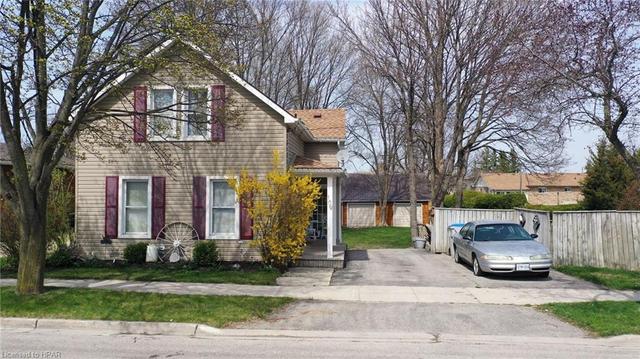 109 Napier Street, House detached with 3 bedrooms, 1 bathrooms and 5 parking in Goderich ON | Image 1