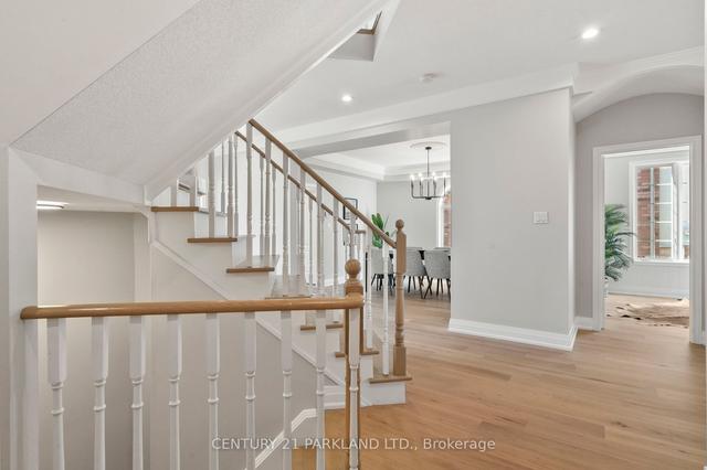 1419 Stonehampton Crt, House detached with 4 bedrooms, 4 bathrooms and 8 parking in Pickering ON | Image 7