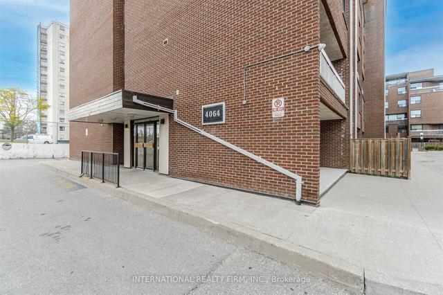 221 - 4064 Lawrence Ave E, Townhouse with 3 bedrooms, 2 bathrooms and 1 parking in Toronto ON | Image 18