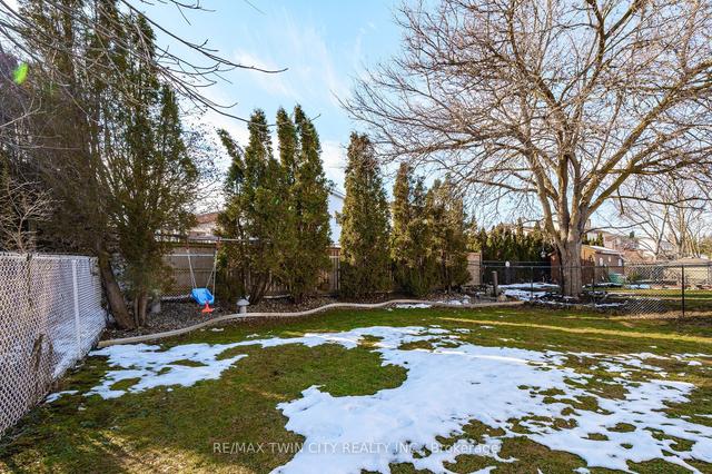 63 Pinemeadow Cres, House detached with 3 bedrooms, 2 bathrooms and 3 parking in Waterloo ON | Image 30