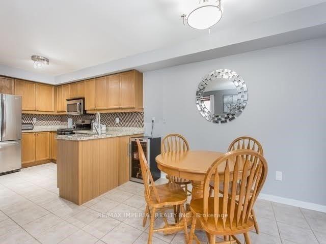 56 Regatta Cres, House attached with 3 bedrooms, 3 bathrooms and 3 parking in Whitby ON | Image 17