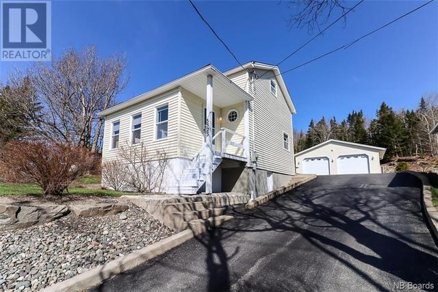 3523 Loch Lomond Road, House detached with 2 bedrooms, 1 bathrooms and null parking in Saint John NB | Image 3
