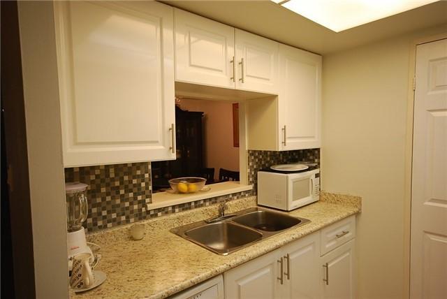 1001 - 285 Enfield Pl, Condo with 2 bedrooms, 2 bathrooms and 1 parking in Mississauga ON | Image 6